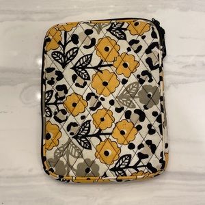 Vera Bradley / Tablet Case / Floral / Kindle